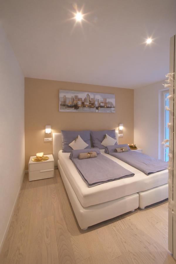 Penthouse & Garden - Luxury Apartment Postal / Burgstall المظهر الخارجي الصورة