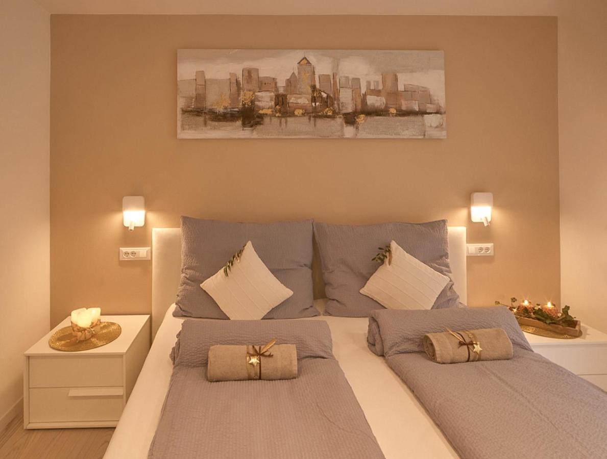 Penthouse & Garden - Luxury Apartment Postal / Burgstall المظهر الخارجي الصورة