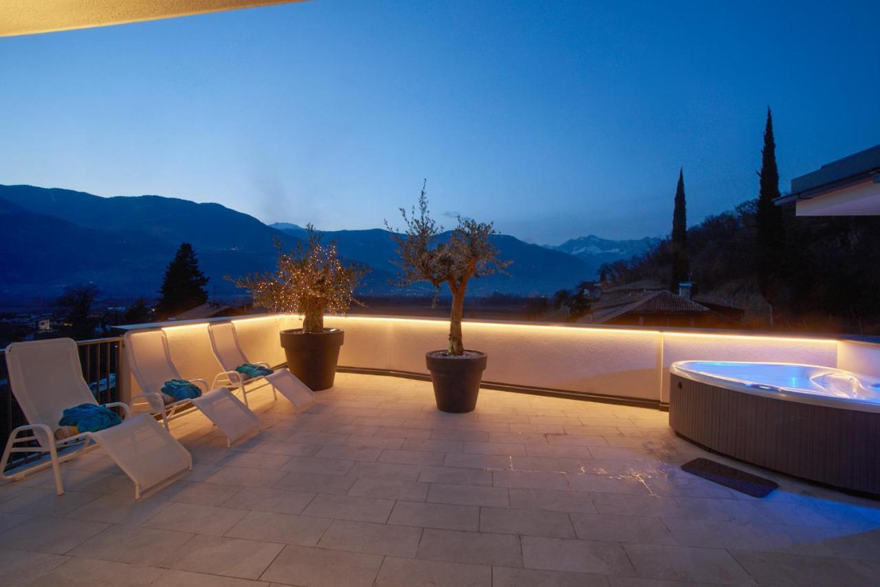 Penthouse & Garden - Luxury Apartment Postal / Burgstall المظهر الخارجي الصورة
